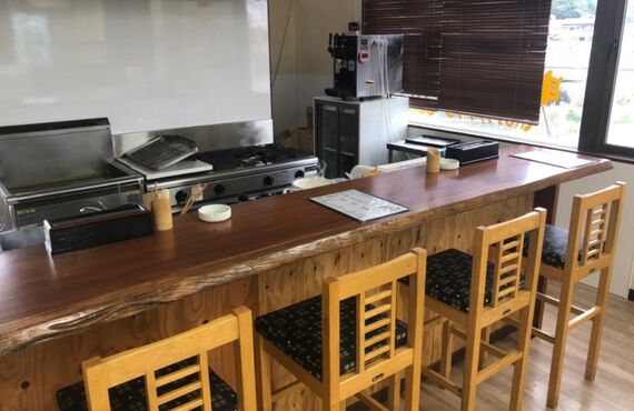 高砂にある串カツ屋はカウンター席があるためお一人様でもお越しになれます